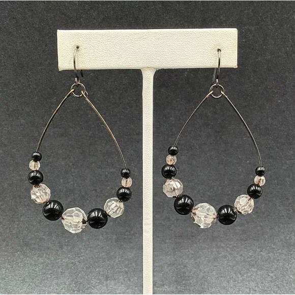 Pierced Earrings Gun Metal Gray Teardrop Wire Loop Acrylic Beaded Dangle 2" - Picture 1 of 10